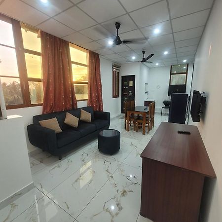 Oasis Homestay Kochi Esterno foto