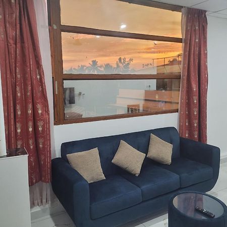Oasis Homestay Kochi Esterno foto